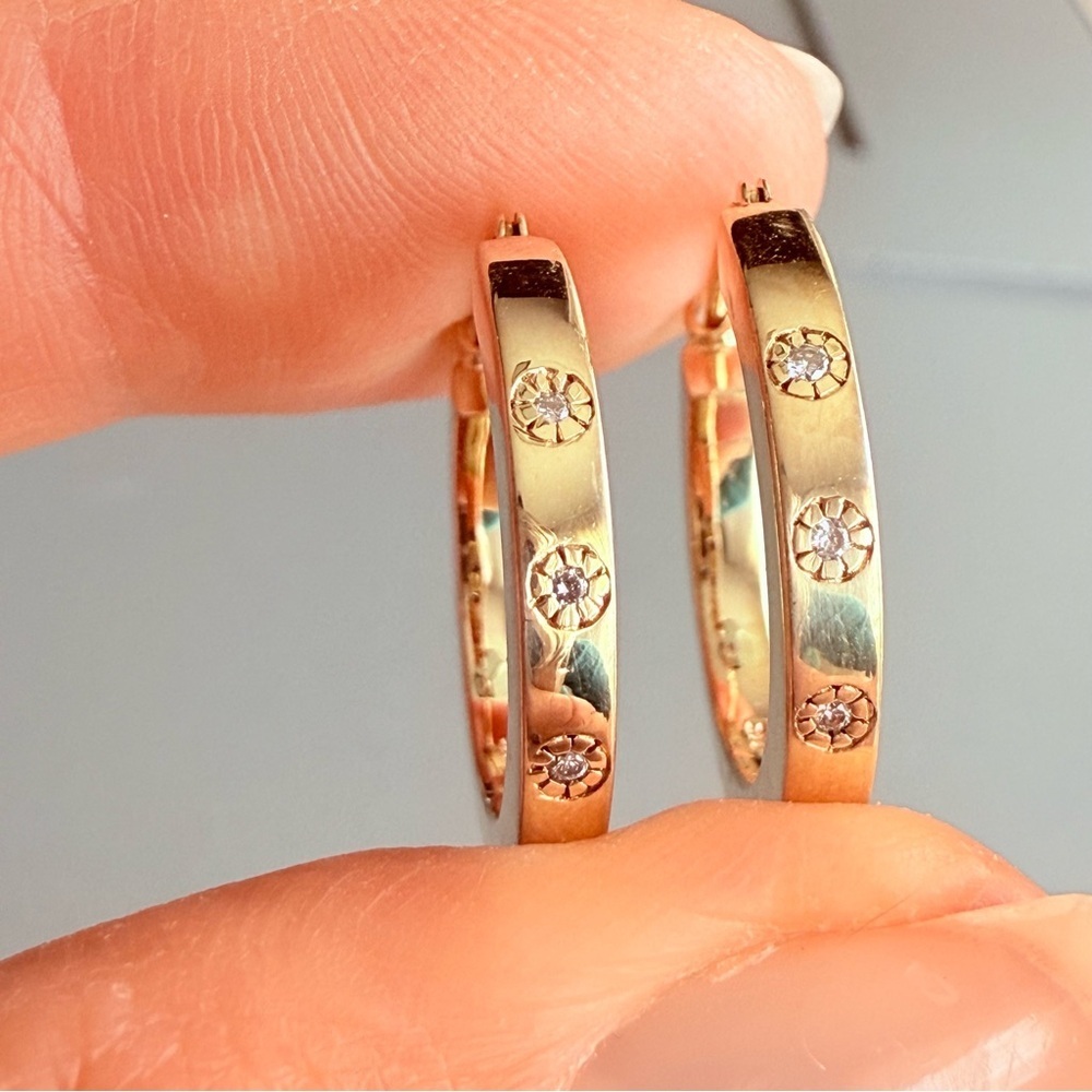 14k Gold Natural Diamond Romantic Delicate Hoop Earrings